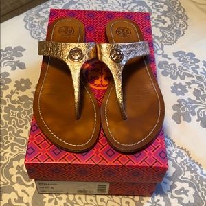 Tory Burch rose gold Cameron thong 8